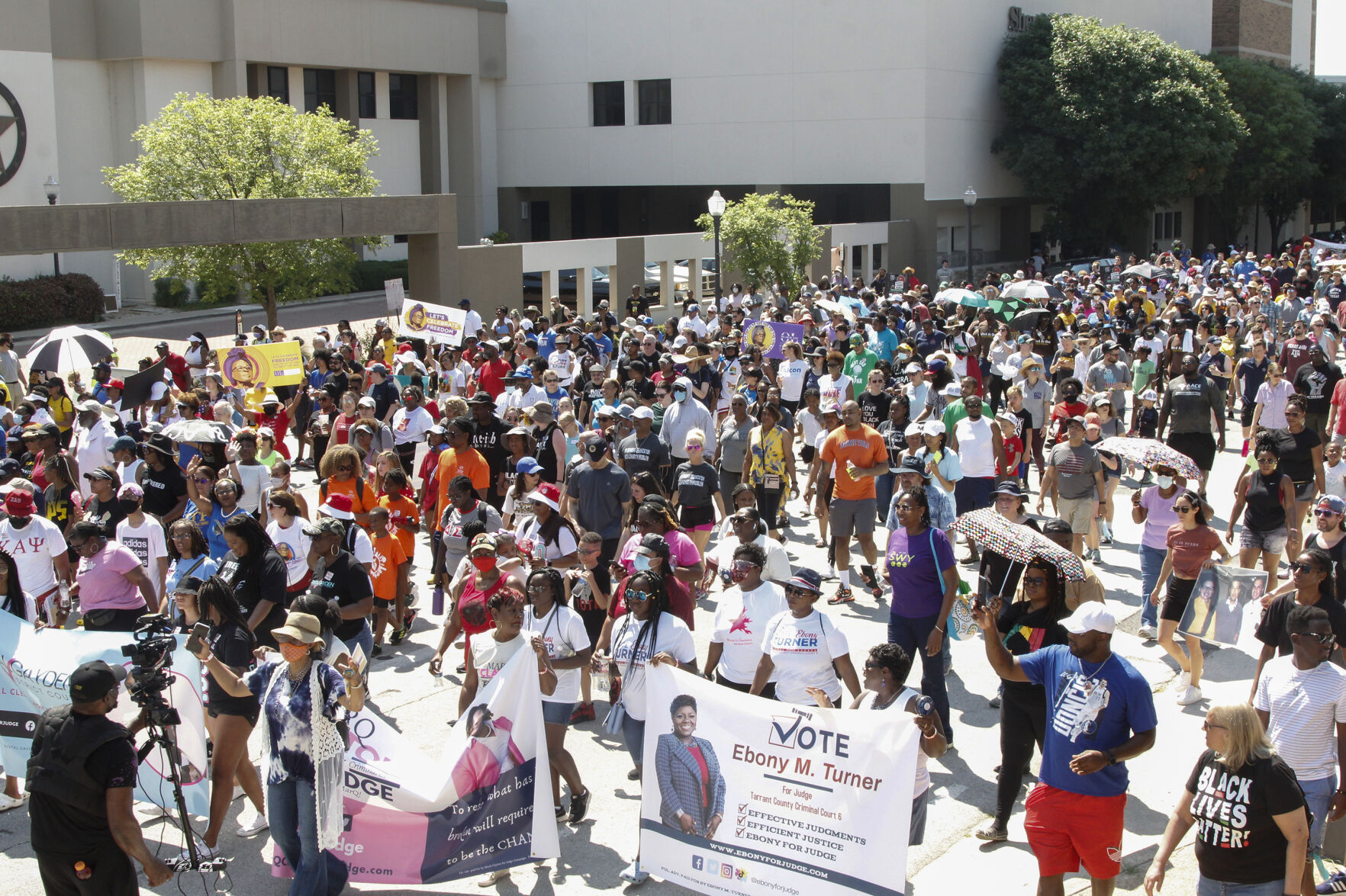 Photos: Opal Lee marches alongside hundreds to celebrate Juneteenth becoming a national holiday